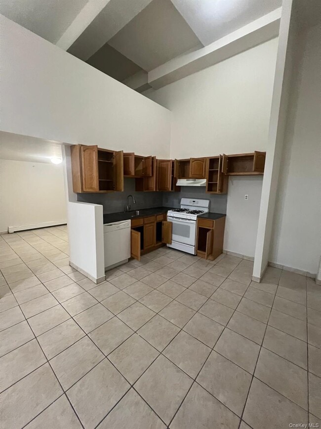 Building Photo - 100-05 92nd Ave