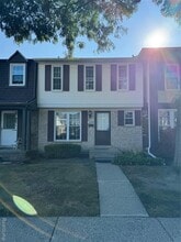 Building Photo - 36311 Park Pl Dr