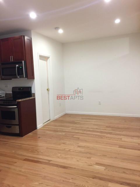 Foto del edificio - 157 E 3rd St