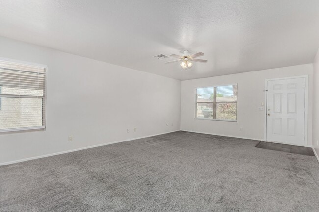 Building Photo - Charming 3 bedroom in El Mirage!
