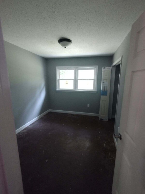 Foto del edificio - 1548 Charter Dr