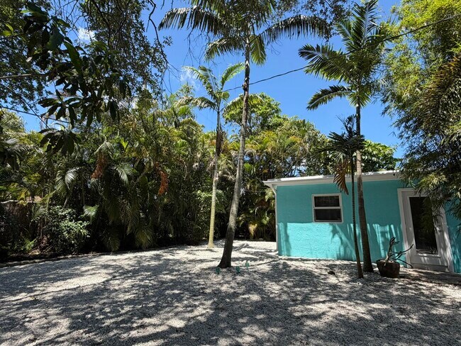 Foto del edificio - 1413 SW 23rd Ave