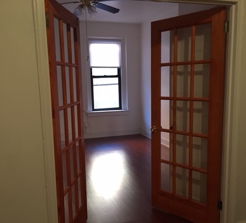 Primary Photo - 602 E 12th St