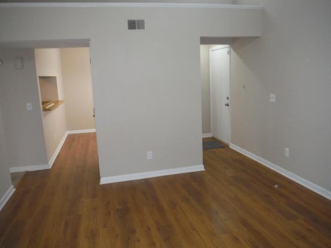 Building Photo - 4617 Sharon Chase Dr
