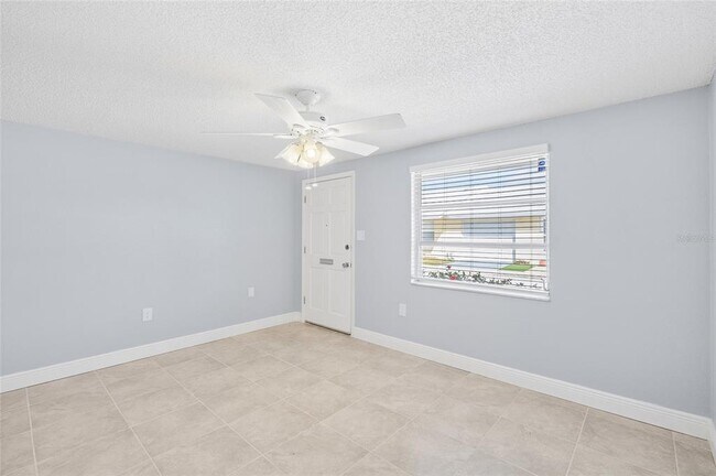 Foto del edificio - 4948 Getner St