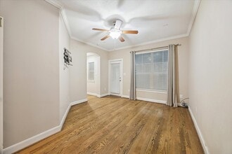 Building Photo - 5706 Blossom St