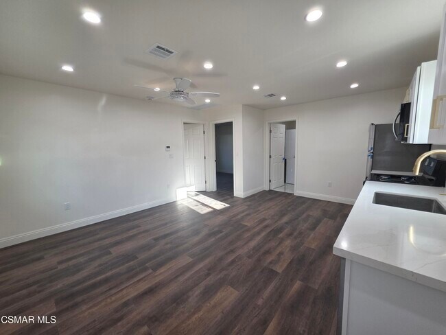 Foto del edificio - 22158 Eccles St