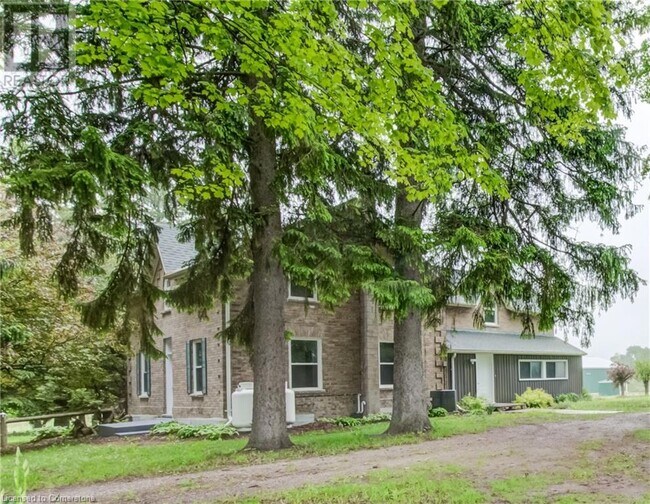 Building Photo - 826396 Township Rd 8