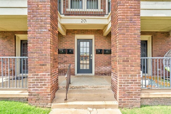 Building Photo - 201 NW 23rd St