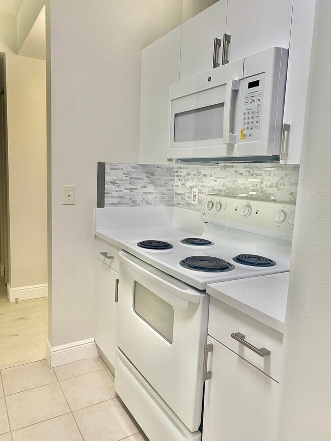 Foto del edificio - 630 S Sapodilla Ave