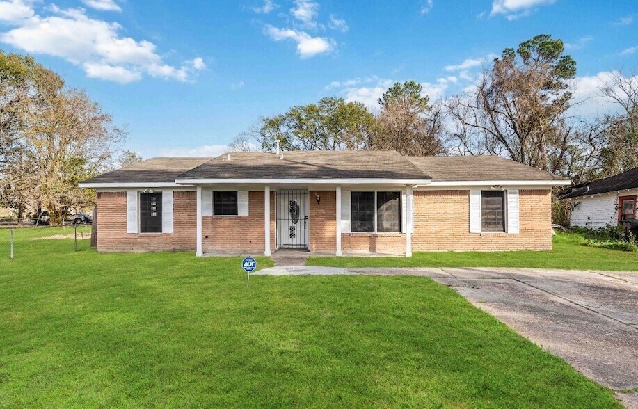 Photo - 6134 Balbo Street Unit