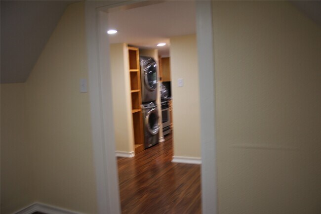 Foto del edificio - 7540 Ashburn St