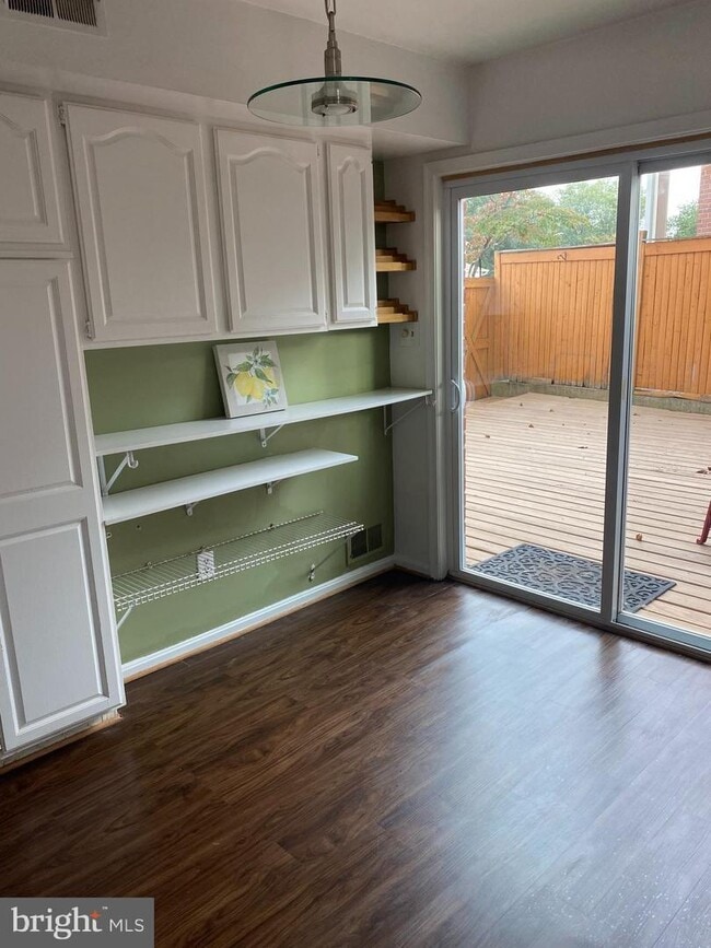 Building Photo - 4766 Tapestry Dr
