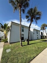 Building Photo - 647 Haven Pl