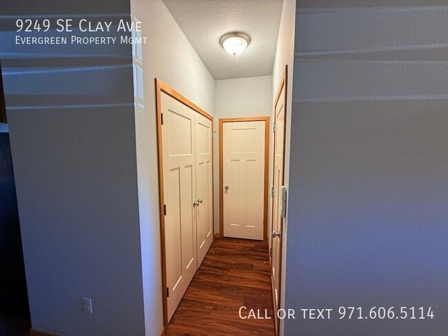 Foto del edificio - 9249 SE Clay St