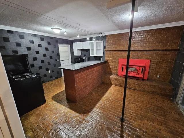 Foto del edificio - 215 Wendwood Dr