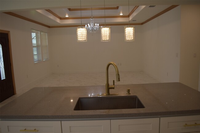 Foto del edificio - 445 County Rd 5102J