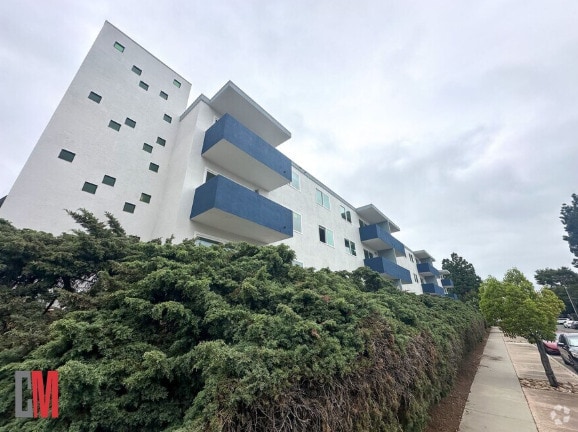 Building Photo - Aeon Heidi Street