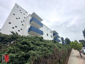 Building Photo - Aeon Heidi Street
