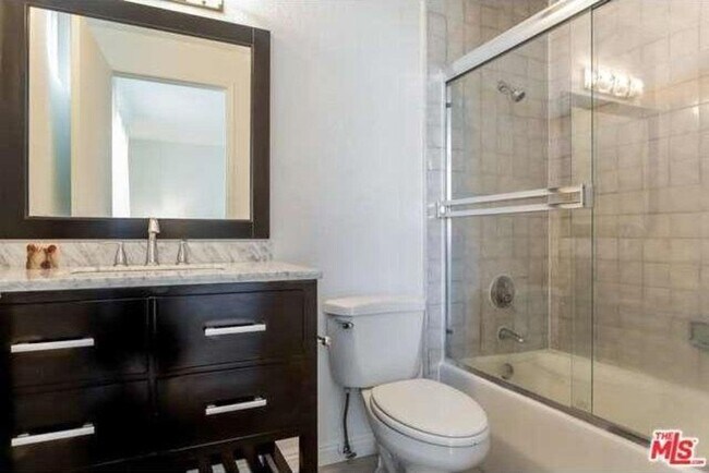 Bathroom - 11949 Goshen Ave