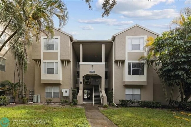 Foto del edificio - 1740 Palm Cove Blvd