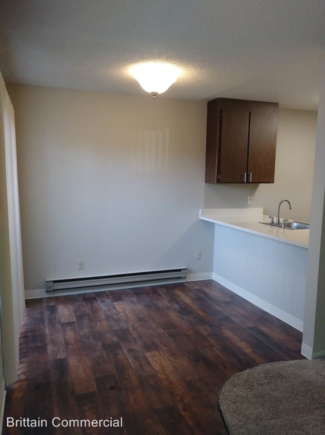Building Photo - 9521 Emerald Park Dr