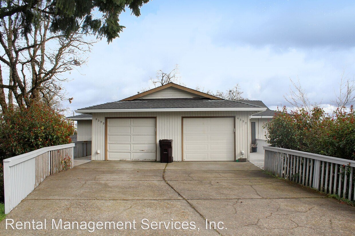 2 br, 1.5 bath House 4399 Imperial Drive House Rental in West Linn