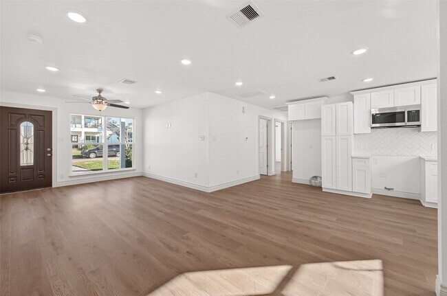 Foto del edificio - 1823 Chippendale Rd