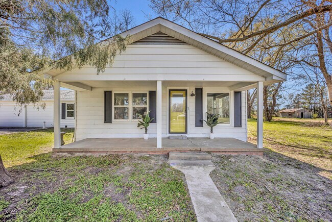 Foto del edificio - 4255 State Highway 323 W