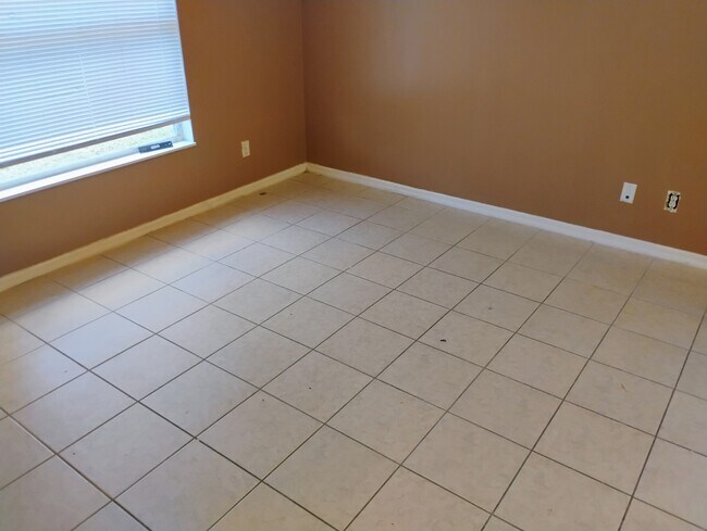 Foto del edificio - 2205 Wayne Ave S