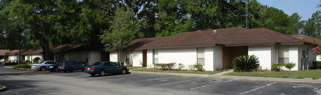 Building Photo - Pine Meadow Apartments