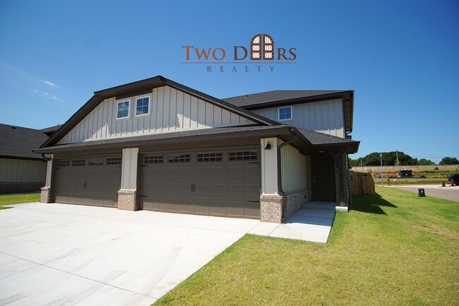 Photo - 12011 Rhya Ln (Oklahoma City, OK) House