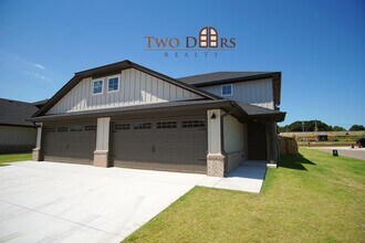 Building Photo - 12011 Rhya Ln