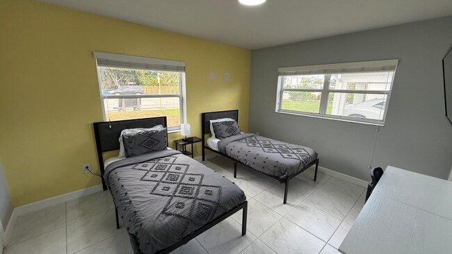 Foto del edificio - 708 SW 12th Ave