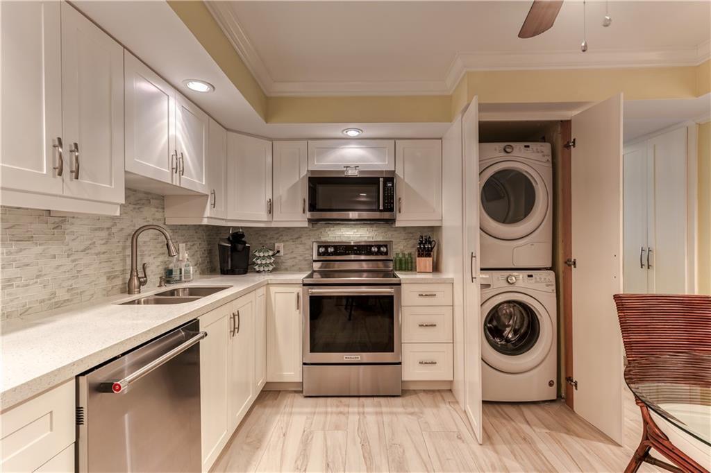 Primary Photo - 1360 S Ocean Blvd