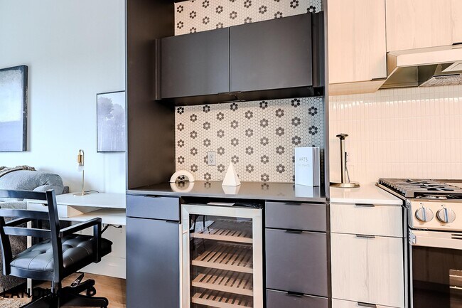 Foto del edificio - 2623 Keene St