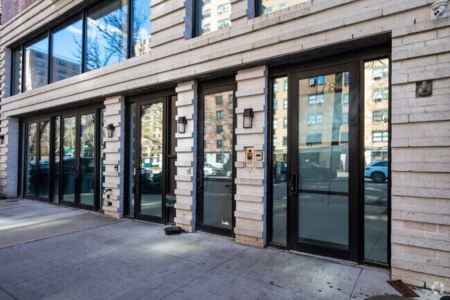 Entrance - 176-178 Division Ave