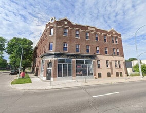 Building Photo - 810 Beverley St