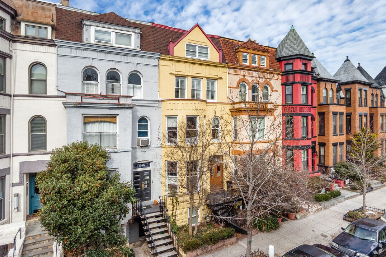 Primary Photo - 1863 Mintwood Pl NW