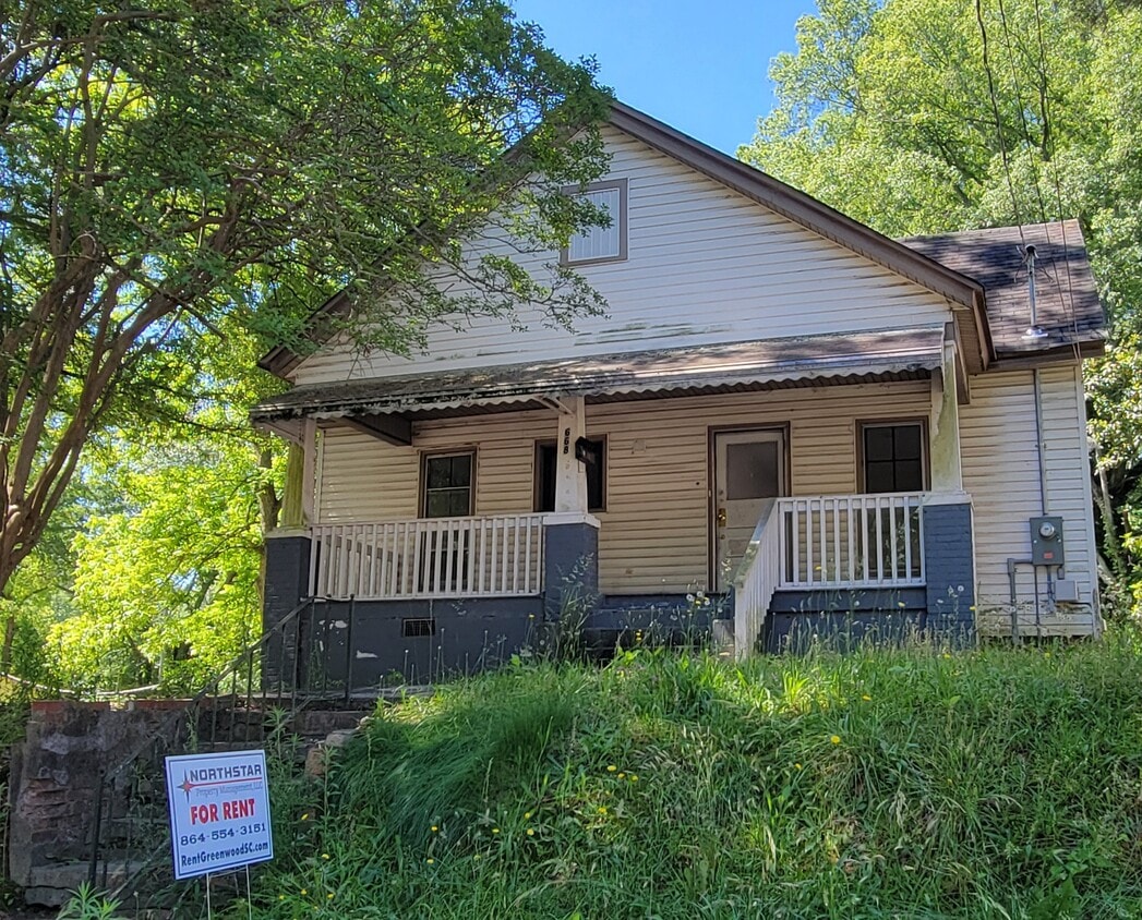 668 Gilliam Ave, Greenwood, SC 29646 House Rental in Greenwood, SC