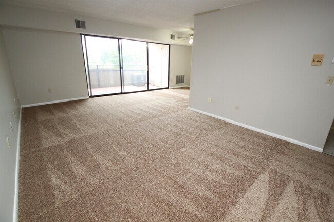 Foto del edificio - 404c McKnight Cir