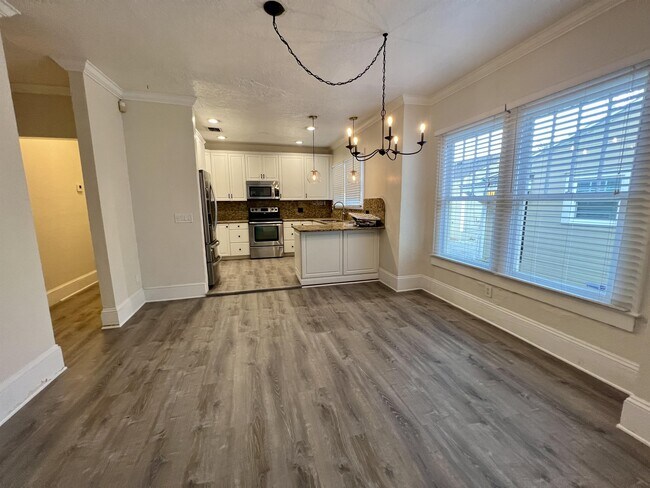 Foto del edificio - 1515 E Washington St