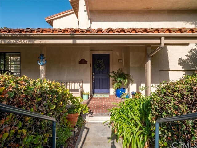 Primary Photo - 28 Santa Cruz Ct