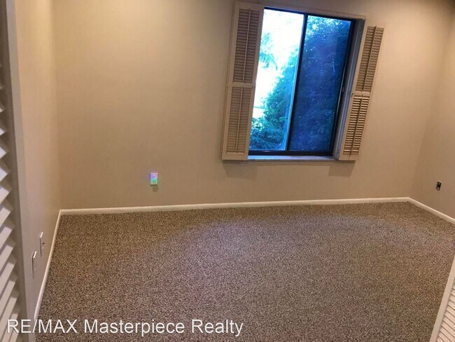 Building Photo - 2 br, 2 bath House - 800 NW Fork Road 9-5
