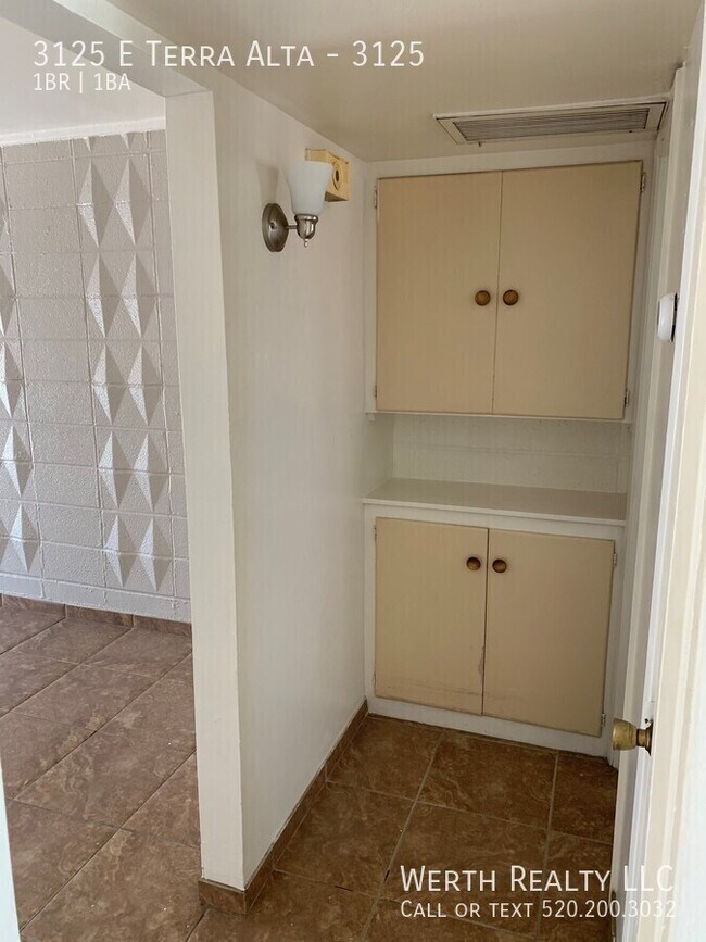 Foto del edificio - 3125 E Terra Alta Blvd
