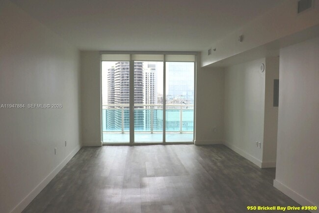 Foto del edificio - 950 Brickell Bay Dr