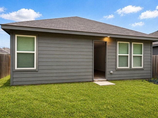 Building Photo - 22724 Hackberry Leaf Dr