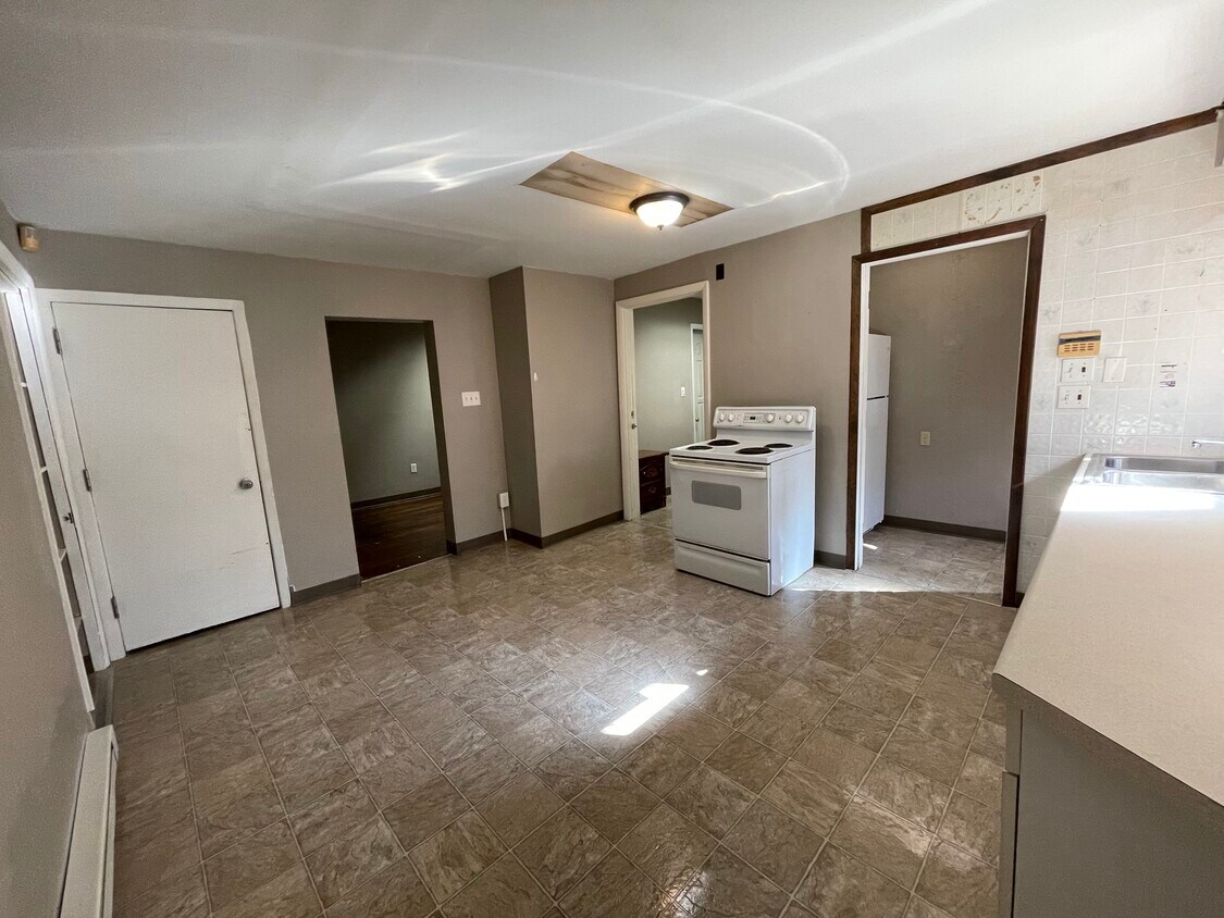 Foto principal - 102 Main St