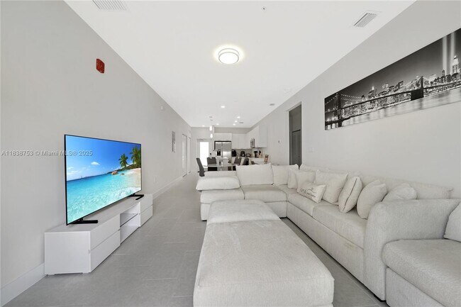 Foto del edificio - 8167 NW 41st St