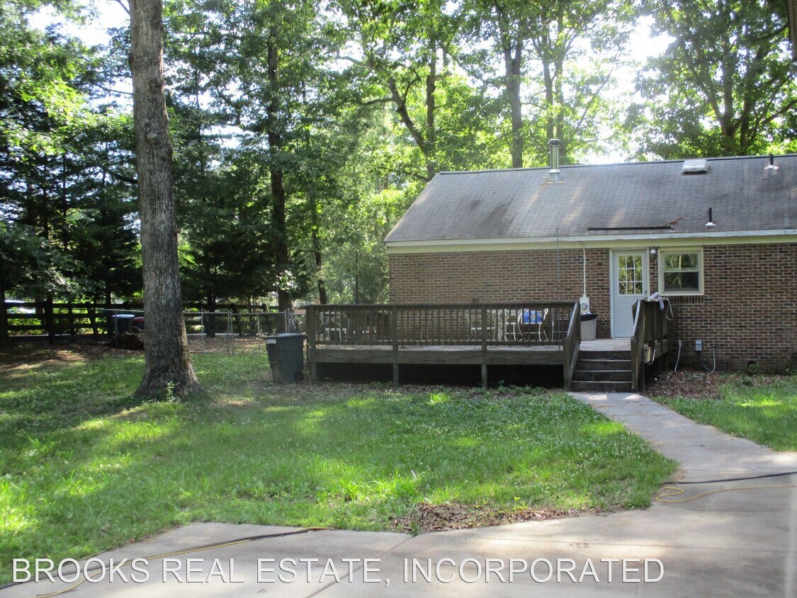 6066 Mooretown Rd, Williamsburg, VA 23188 House Rental in